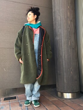 「ALDIES（アールディーズ）のアイテム（サロペット/オーバーオール）」を使った、モジャ子さん（レディース・165cm）の冬コーディネート