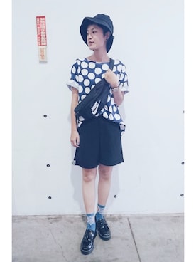 「PULL&BEAR（プルアンドベア）のアイテム（ローファー）」を使った、MEI.HSUさん（レディース・161cm）の秋コーディネート
