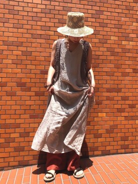 「アイテム（バングル/リストバンド）」を使った、mikako さん（レディース・160cm）の夏コーディネート