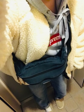 「VISION STREET WEAR（ヴィジョンストリートウェア）のアイテム（ボディバッグ/ウエストポーチ）」を使った、mana**さん（レディース・151cm）の冬コーディネート
