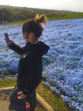 「ノースフェイス」｜「アイテム（ナイロンジャケット）」を使った、おにぽんさん（レディース・148cm）の春コーディネート