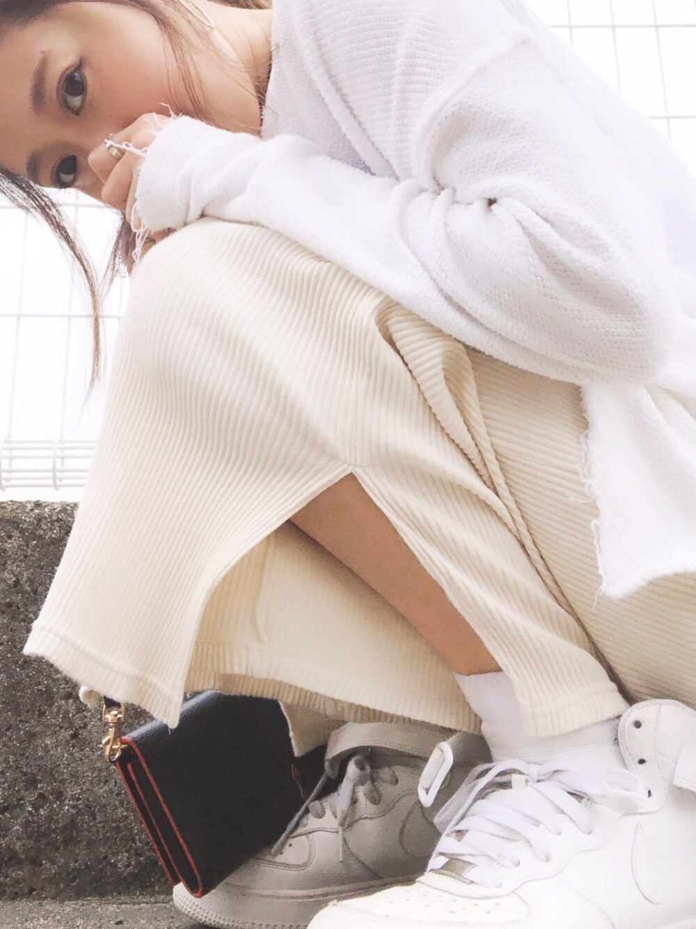 「平成最後のWEARISTAセンバツ、カジュアル、平成最後、春夏コーデ、おしゃれさんと繋がりたい、パンツスタイル、outfit、スニーカーコーデ、ママファッション、シンプルコーデ」｜「GUのアイテム（パンツ、ホワイト系）」を使った、asaminさん（レディース・162cm）の春コーディネートの1枚目の写真