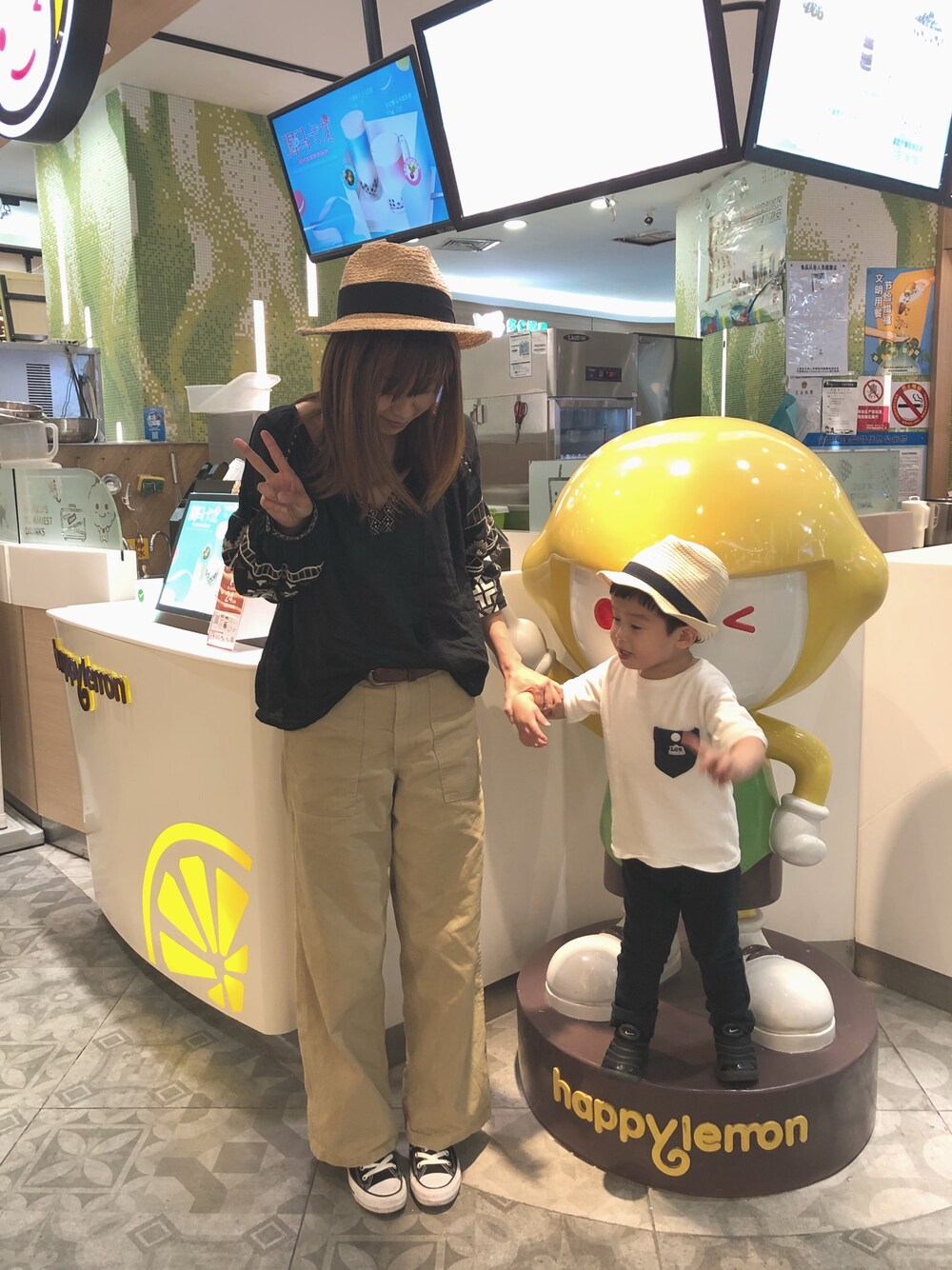 TODAYFUL（トゥデイフル）の「エンブロイダリースキッパー
