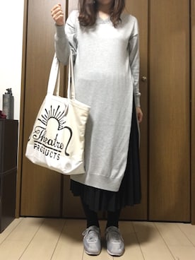 「シアタープロダクツ(THEATRE PRODUCTS)」｜「アイテム（その他）」を使った、m!u.さん（レディース・153cm）の冬コーディネート