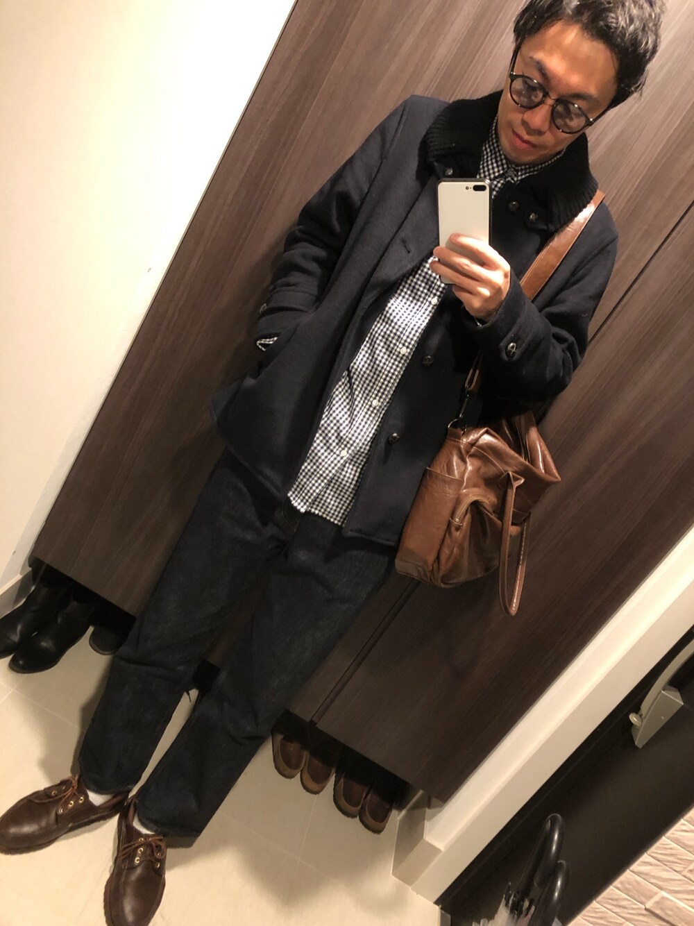 「URBAN RESEARCHのアイテム（ピーコート、ブルー系）」を使った、hana.さん（メンズ・184cm）の冬コーディネートの1枚目の写真