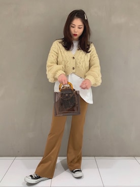「WEGO（ウィゴー）のアイテム（パンツ、ベージュ系）」を使った、niiyanatsumiさん（レディース・162cm）の秋コーディネート