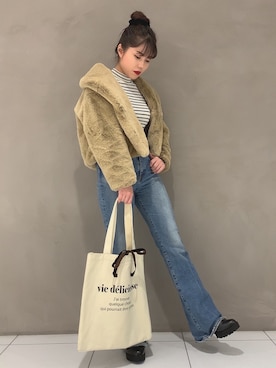 「MOUSSY（マウジー）のMVS FLARE(L)（デニムパンツ、ブルー系）」を使った、niiyanatsumiさん（レディース・162cm）の秋コーディネート