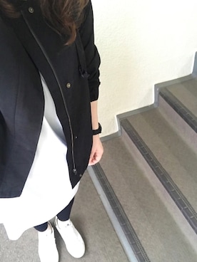 「スタンスミス」｜「アイテム（ノーカラージャケット）」を使った、800さん（レディース・158cm）の春コーディネート