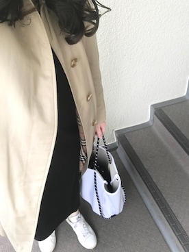 「スタンスミス」｜「アイテム（ステンカラーコート）」を使った、800さん（レディース・158cm）の春コーディネート