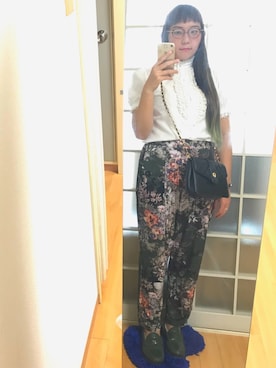 「アイテム（ファンデーション、パープル系）」を使った、みひろさん（レディース・159cm）の秋コーディネート