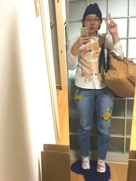 「刺繍デニム」｜「アイテム（シューズ）」を使った、みひろさん（レディース・159cm）の秋コーディネート
