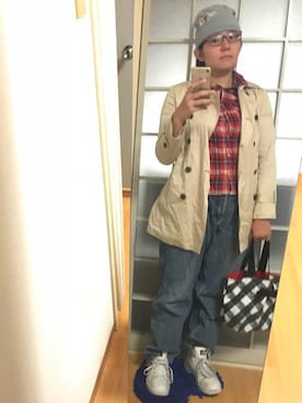 「ネルシャツ」｜「アイテム（トレンチコート）」を使った、みひろさん（レディース・159cm）の秋コーディネート