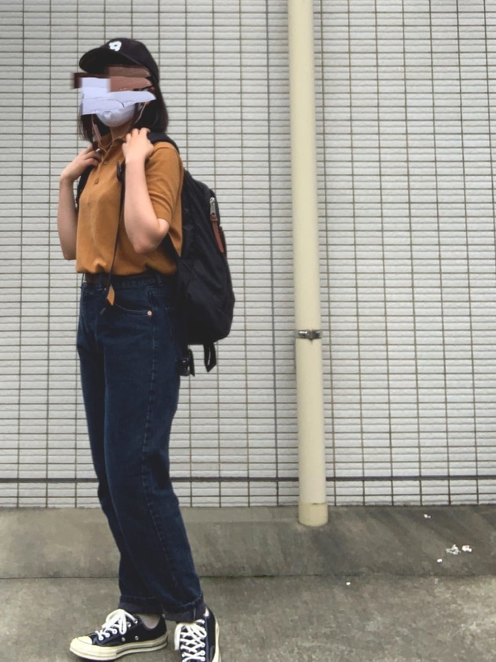 「ビームス、UNIQLO、ZARA、CT70s、グレゴリー、ニットポロシャツ、ポロシャツ、マムジーンズ、コンバース、キャップ」｜「CONVERSEのアイテム（スニーカー、ブラック系）」を使った、komaさん（レディース・158cm）の秋コーディネートの1枚目の写真