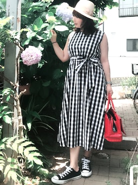 「H&M（エイチ・アンド・エム）のアイテム（帽子、ホワイト系）」を使った、Nahoko Miyaokaさん（レディース・158cm）の夏コーディネート