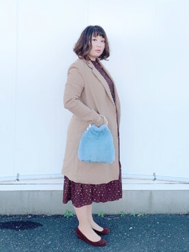 Nahoko Miyaoka使用「titivate（ﾌｪｲｸﾌｧｰﾘﾝｸﾞﾊﾝﾄﾞﾊﾞｯｸﾞ）」的時尚穿搭