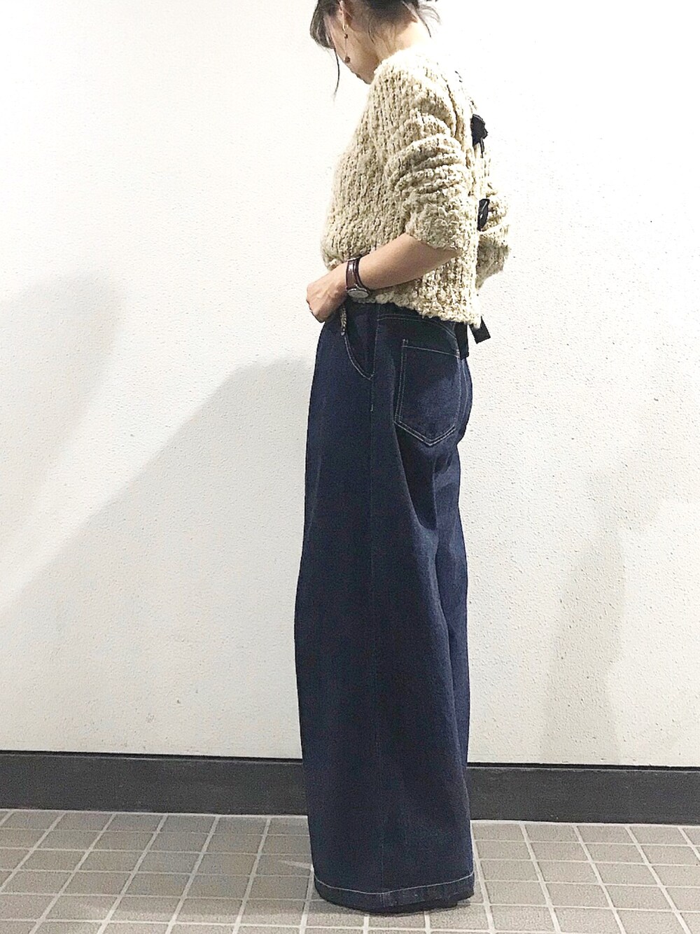 「デニム、11月末」｜「JOHN LAWRENCE SULLIVAN accessoryのアイテム（デニムパンツ、ブルー系）」を使った、tauさん（レディース・156cm）の秋コーディネートの1枚目の写真