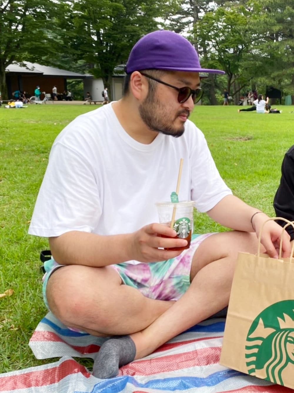 「BEAUTY&YOUTH UNITED ARROWSのアイテム（キャップ、パープル系）」を使った、KOIZUMI TAIKIさん（メンズ・173cm）の夏コーディネートの1枚目の写真