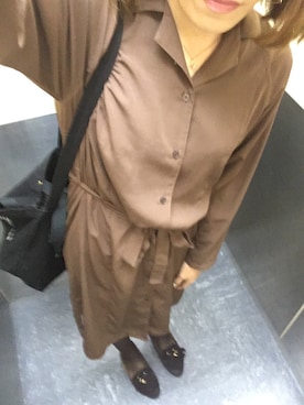 「ロゴトート」｜「アイテム（シャツワンピース）」を使った、s.sさん（レディース・168cm）の冬コーディネート