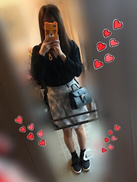 「GOGOSING（ゴゴシング）のアイテム（ニット/セーター、ブラック系）」を使った、えりさん（レディース）の秋コーディネート