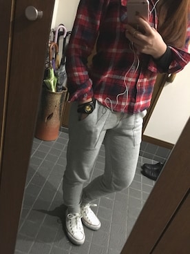 「赤チェック」｜「アイテム（アナログ腕時計）」を使った、nさん（レディース・154cm）の冬コーディネート