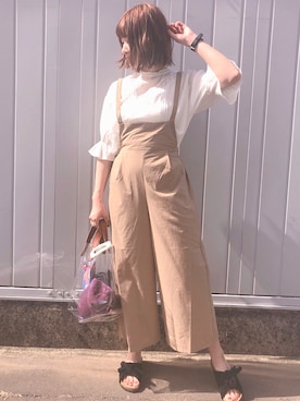 「NICE CLAUP（ナイスクラップ）のアイテム（オールインワン・サロペット）」を使った、𝑚 𝑖 𝑠 𝑎 𝑡 𝑜さん（レディース・161cm）の春コーディネート