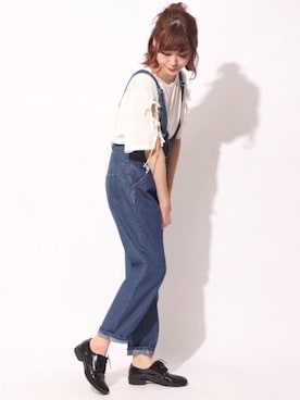 「NICE CLAUP（ナイスクラップ）のアイテム（オールインワン・サロペット）」を使った、𝑚 𝑖 𝑠 𝑎 𝑡 𝑜さん（レディース・161cm）の春コーディネート