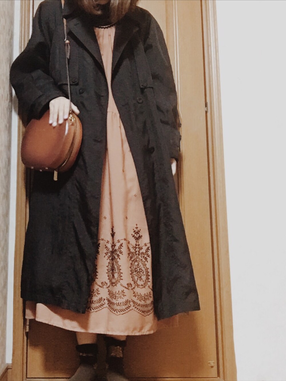 「お洒落さんとつながりたい、古着MIX、古着好きな人と繋がりたい、古着好きフォローしてください！」｜「USEDのアイテム（ワンピース、ピンク系）」を使った、f u a ∴さん（レディース・162cm）の冬コーディネートの1枚目の写真