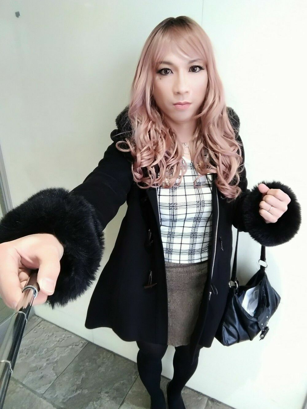 「冬コーデ、女装、LIPSERVICE、one way、CECIL McBEE」｜「one wayのアイテム（シャツ/ブラウス、ホワイト系）」を使った、西村らんさん（メンズ・170cm）の冬コーディネートの1枚目の写真