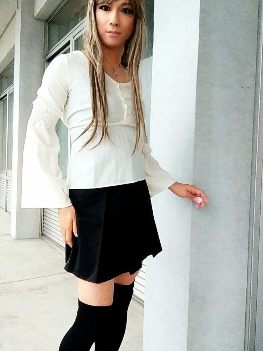 「女装、LIPSERVICE、CECIL McBEE、男の娘、おしゃれさんと繋がりたい」｜「CECIL McBEEのアイテム（スカート、ブラック系）」を使った、西村らんさん（メンズ・170cm）の春コーディネートの1枚目の写真