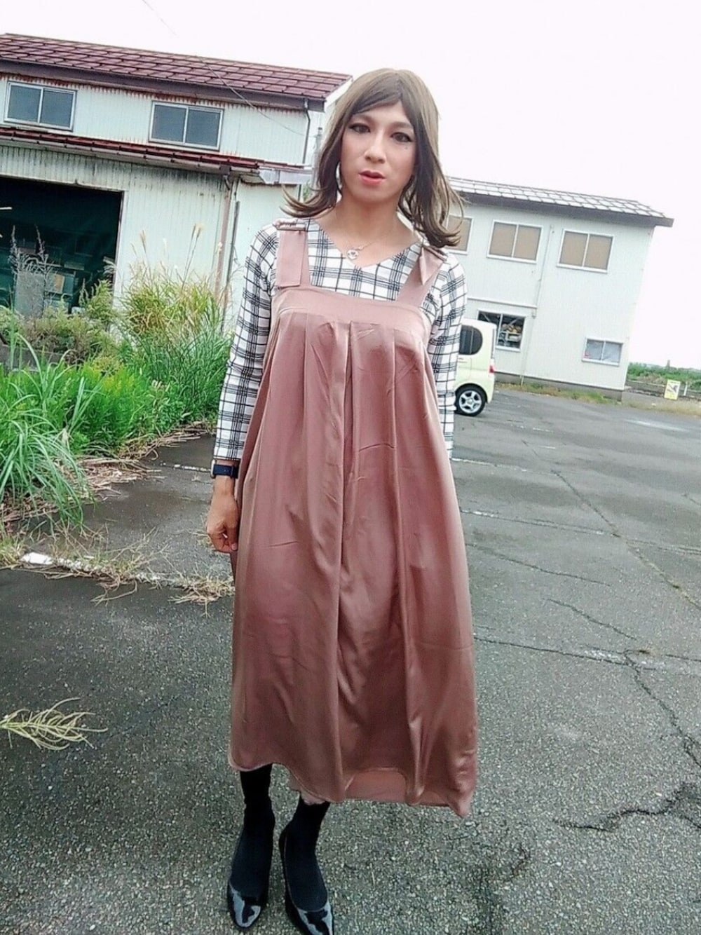 「サテンパンツ、女装、着回しコーデ、one way、Avail」｜「one wayのアイテム（シャツ/ブラウス、ホワイト系）」を使った、西村らんさん（メンズ・170cm）の秋コーディネートの1枚目の写真
