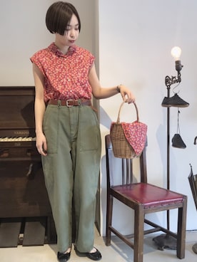 「アイテム（かごバッグ）」を使った、Iwaさん（レディース・160cm）の夏コーディネート