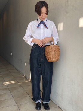 「アイテム（かごバッグ）」を使った、Iwaさん（レディース・160cm）の秋コーディネート