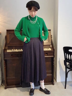 「アイテム（デニムスカート）」を使った、Iwaさん（レディース・160cm）の秋コーディネート