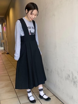 「アイテム（ジャンパースカート）」を使った、Iwaさん（レディース・160cm）の冬コーディネート