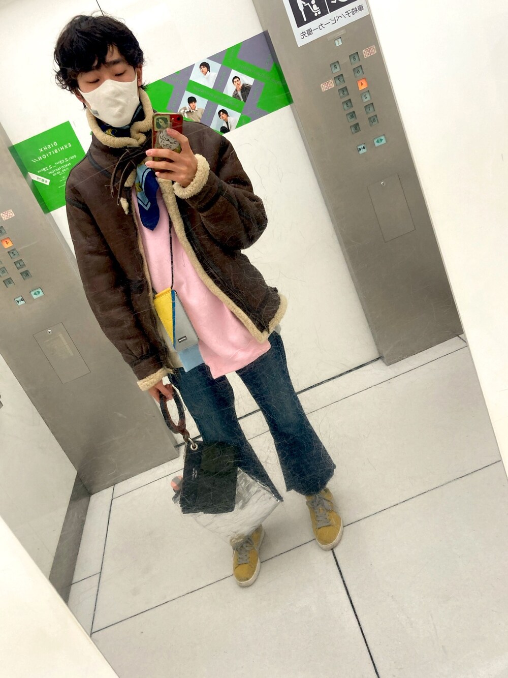 「リメイク、古着、おさがり、スウェット、カットオフデニム」｜「Rebuild by Needlesのbeaver別注品（スウェット、ピンク系）」を使った、Ringringさん（メンズ・172cm）の春コーディネートの1枚目の写真