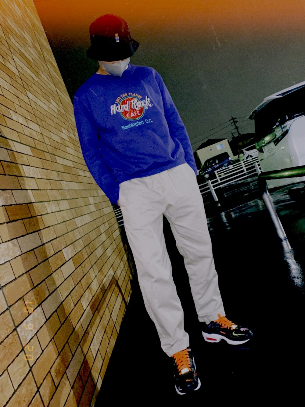 「おしゃれさんと繋がりたい、スニーカーコーデ、古着」｜「NIKEのアイテム（スニーカー、その他）」を使った、とみーじょんさん（メンズ・175cm）の秋コーディネートの1枚目の写真