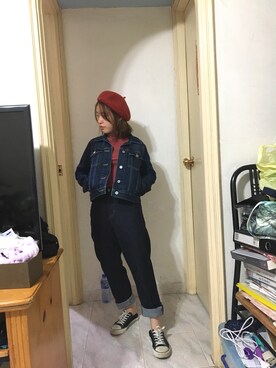 「UNIQLO（ユニクロ）のアイテム（デニムパンツ、ブルー系）」を使った、Alice Shekさん（レディース）の秋コーディネート