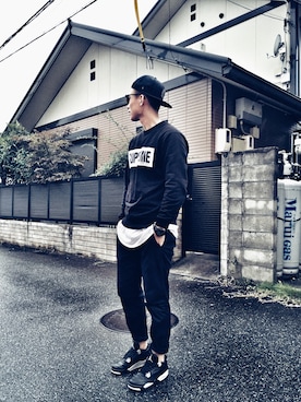 「palace」｜「アイテム（スウェット）」を使った、24K_Madnessさん（メンズ・182cm）の冬コーディネート