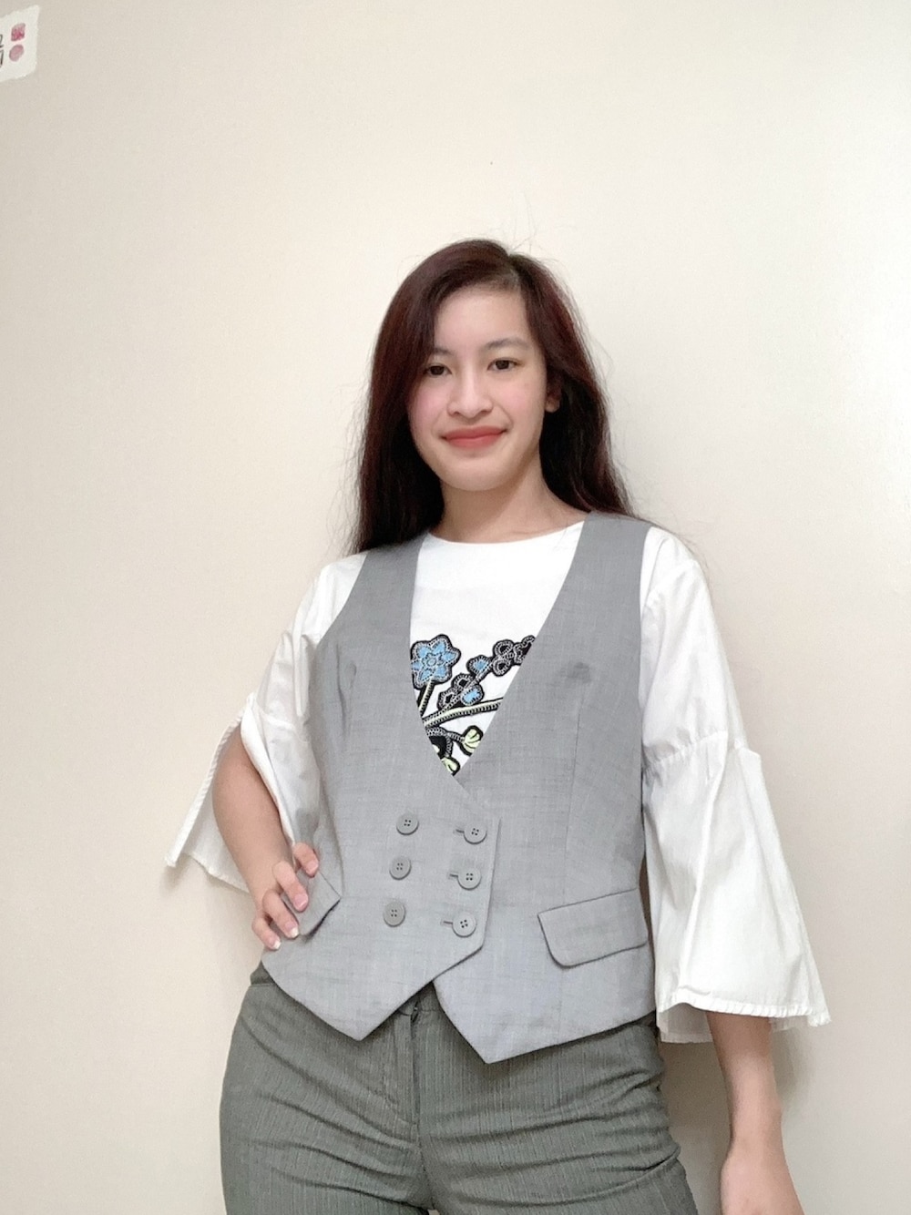 「grey、gray、simple、simplistic、classy、classic、VINTAGE、event 、PARTY、dressy」｜「BAYOのアイテム（トップス、その他）」を使った、Marieさん（レディース・163cm）の冬コーディネートの1枚目の写真