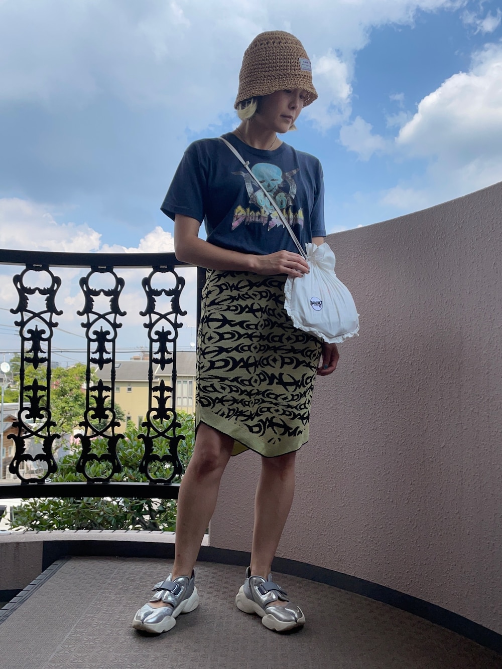 「Steven Alanの＜PALOMA WOOL＞TATOO SKIRT/スカート（スカート、ブラック系）」を使った、Momoさん（レディース・160cm）の夏コーディネートの1枚目の写真