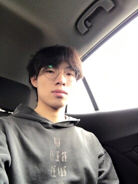 「H&M（エイチ・アンド・エム）のアイテム（カバーオール）」を使った、酱油君さん（メンズ・179cm）の春コーディネート