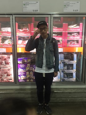 「VISVIM（ビズビム）のアイテム（デニムジャケット）」を使った、板橋金城武さん（メンズ・181cm）の春コーディネート