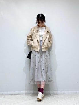「アイボリー」｜「アイテム（ライダースジャケット）」を使った、マジェスティックレゴンルミネ立川店スタッフさん（レディース・162cm）の冬コーディネート