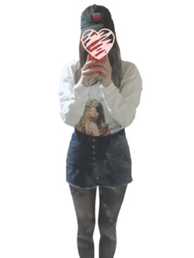 「EGOIST（エゴイスト）のアイテム（デニムパンツ）」を使った、SHiHORiNさん（レディース・167cm）の春コーディネート