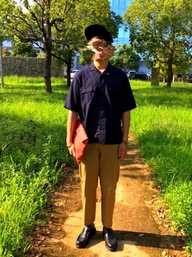 「SCYE BASICS（サイベーシックス）のアイテム（チノパンツ）」を使った、umeさん（メンズ・170cm）の秋コーディネート
