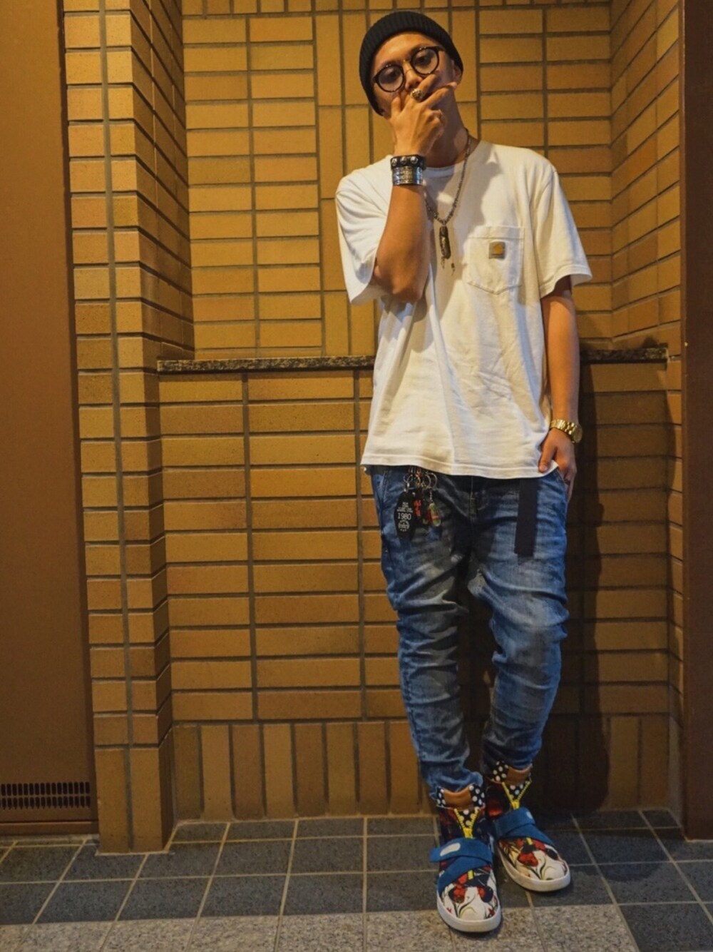 「carhartt、UNIQLO、DOLCE&GABBANA、ZARA、Chrome Hearts、agate、SAAD、母の日、シンプル」｜「UNIQLOのアイテム（ニットキャップ/ビーニー、ブラック系）」を使った、F.Kentaroさん（メンズ・174cm）の春コーディネートの1枚目の写真