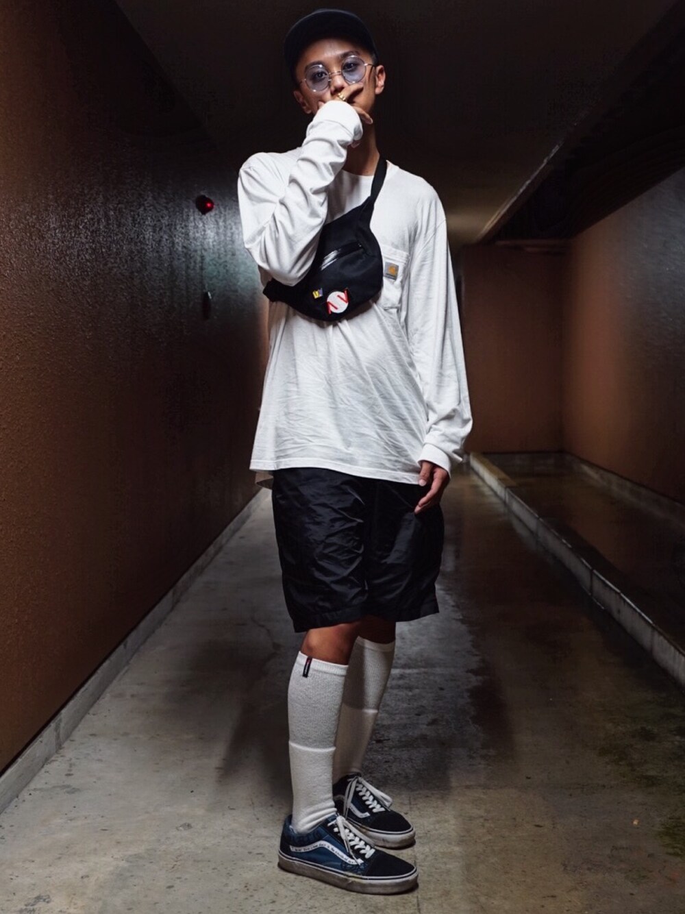 「whimsy、carhartt、Carhartt WIP(Carhartt WIP)、VANS、oldskool、outfit」｜「CarharttのCARHARTT / カーハート : ロングポケットTシャツ#（Tシャツ/カットソー、ホワイト系）」を使った、F.Kentaroさん（メンズ・175cm）の秋コーディネートの1枚目の写真