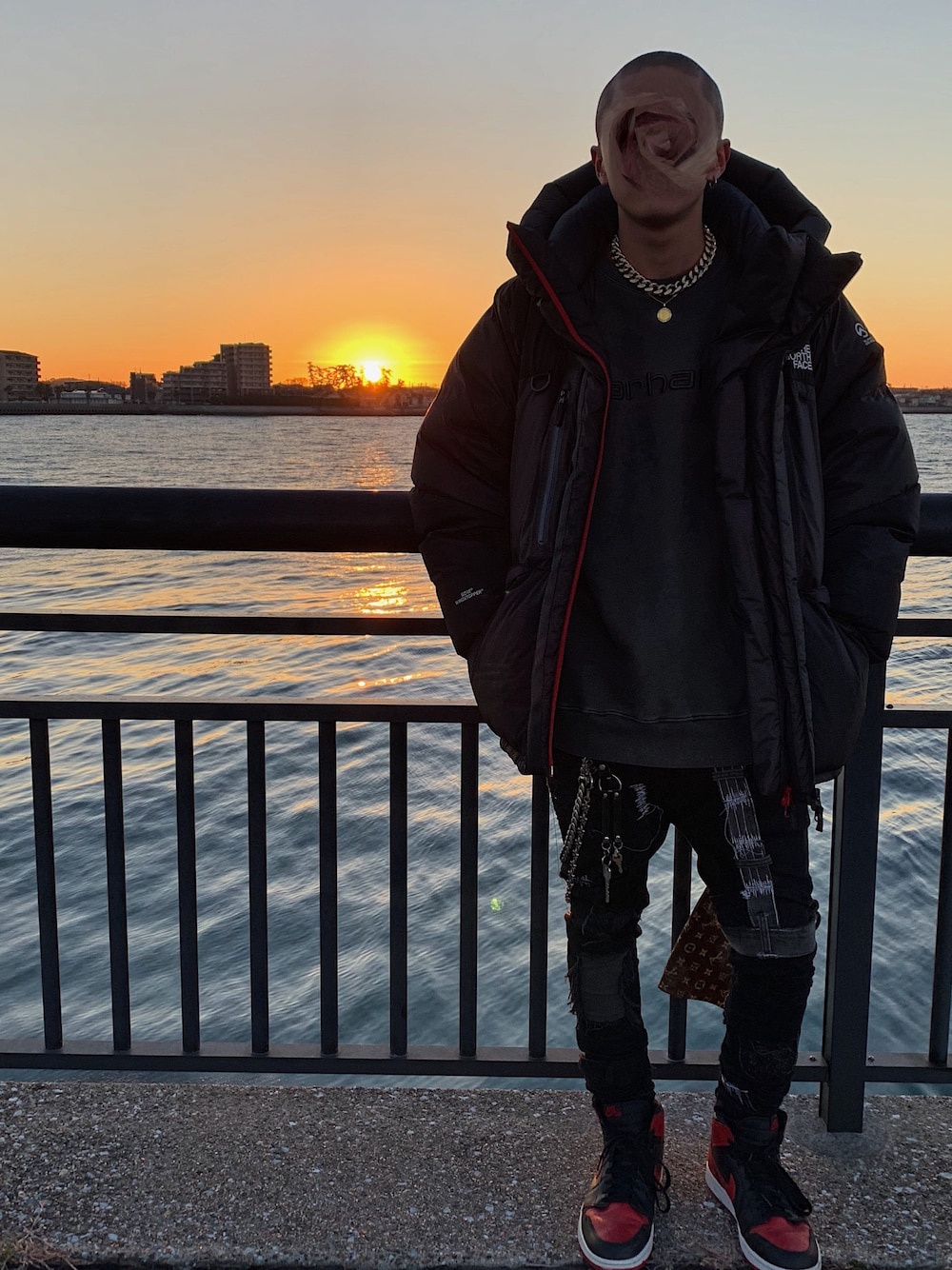 「THE NORTH FACE、carhartt、Carhartt WIP(Carhartt WIP)、Custom Denim、cheap monday、NIKE、aj1、street、初日の出、元旦」｜「THE NORTH FACEの 【THE NORTH FACE/ ザ・ノース・フェイス】 HIMARAYANPARKA（ダウンジャケット/コート、ブラック系）」を使った、F.Kentaroさん（メンズ・176cm）の冬コーディネートの1枚目の写真