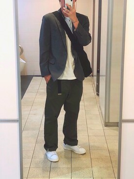 「古着のアイテム（テーラードジャケット、グレー系）」を使った、T Hさん（メンズ・171cm）の秋コーディネート