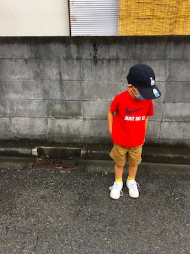 「NIKE（ナイキ）のアイテム（Tシャツ/カットソー、レッド系）」を使った、amaさん（キッズ・133cm）の夏コーディネート